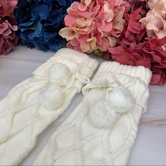Sexy Over Knee White Cable Knit Socks with Pom Poms - Picture 5 of 13
